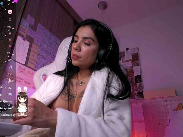 Juanita-Fox webcam