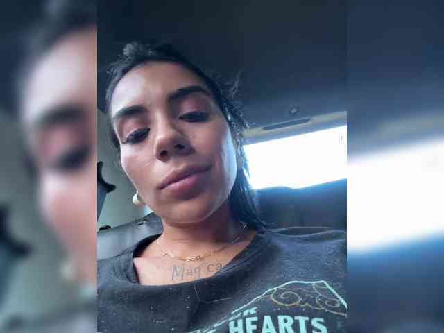 Juanita-Fox webcam