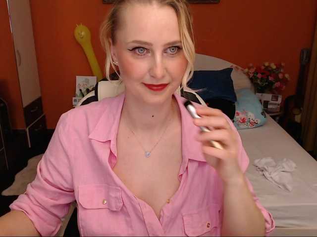 NatashaRouge's BongaCams show and profile