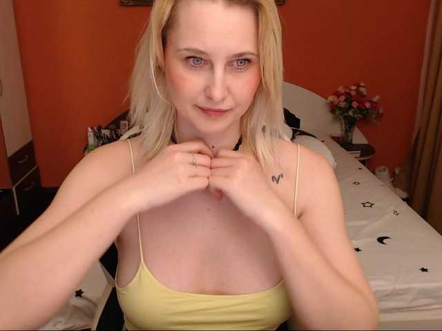 NatashaRouge's BongaCams show and profile