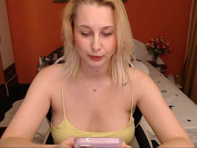 NatashaRouge's BongaCams show and profile