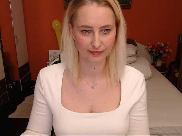 NatashaRouge's BongaCams show and profile
