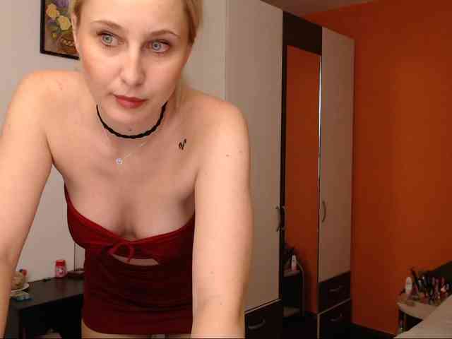 NatashaRouge webcam