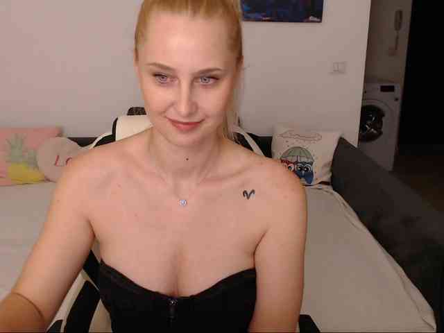 NatashaRouge webcam