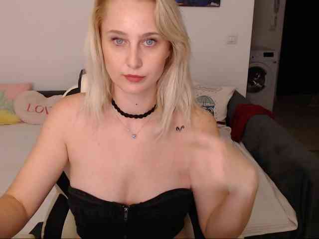 NatashaRouge webcam
