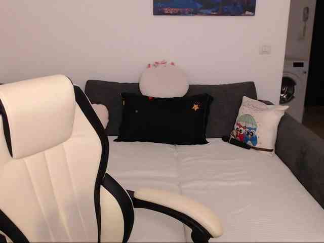 NatashaRouge webcam
