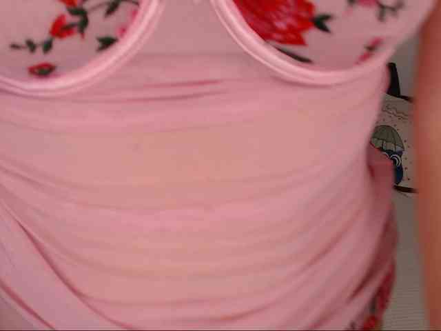 NatashaRouge webcam