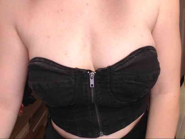 NatashaRouge webcam