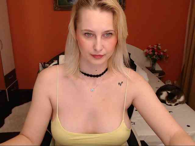 NatashaRouge webcam
