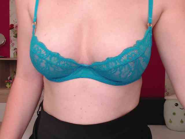NatashaRouge webcam