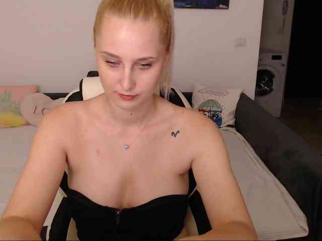 NatashaRouge webcam