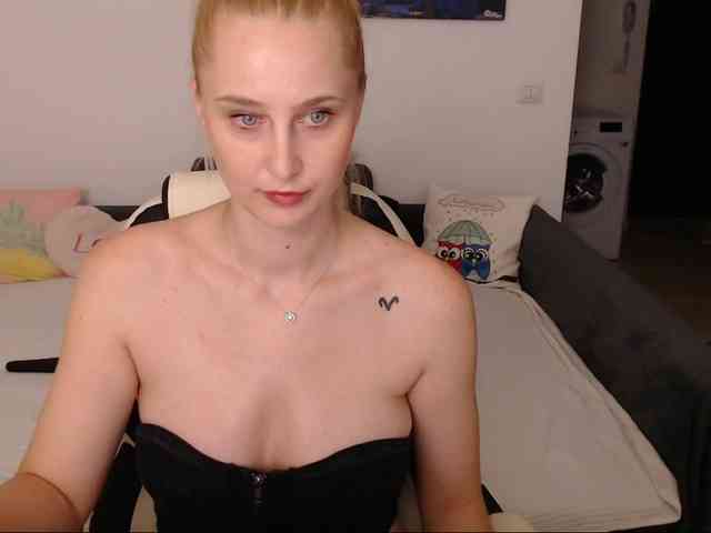 NatashaRouge webcam