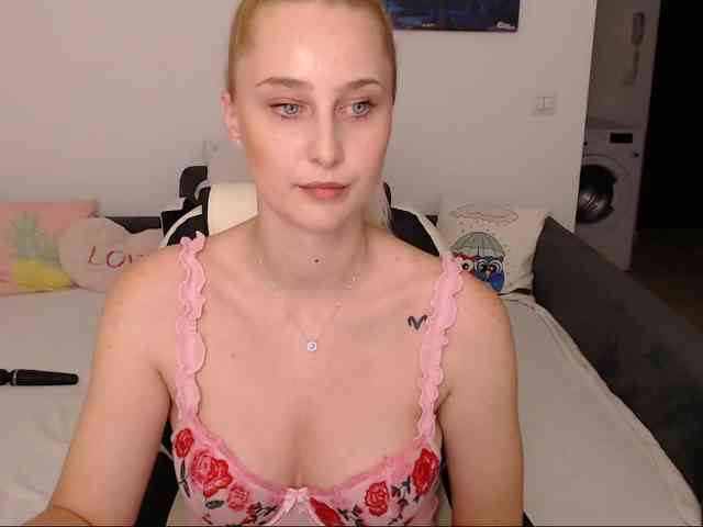 NatashaRouge webcam