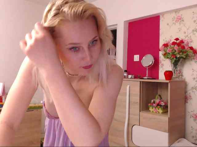 NatashaRouge webcam