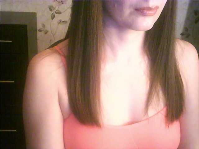 droplet83's BongaCams show and profile