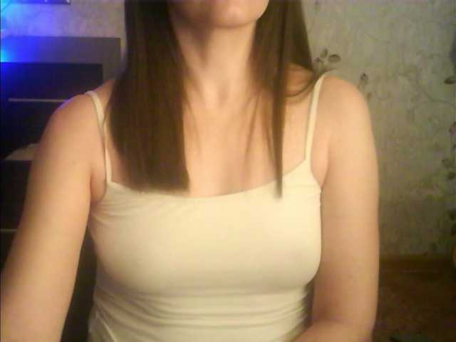 droplet83's BongaCams show and profile
