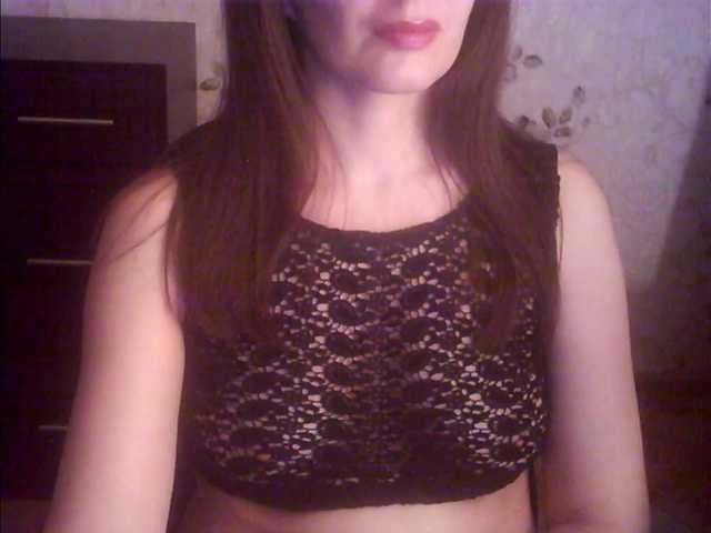 droplet83's BongaCams show and profile