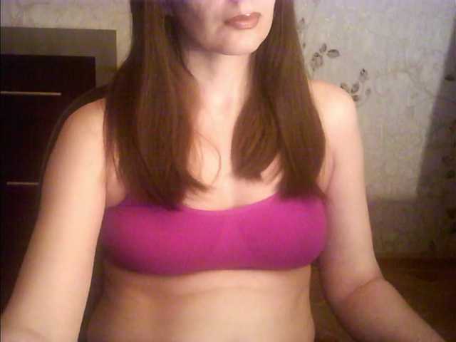 droplet83's BongaCams show and profile