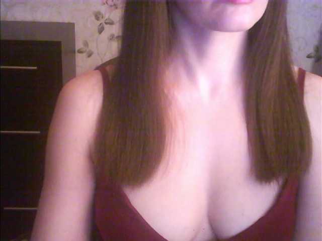 droplet83's BongaCams show and profile