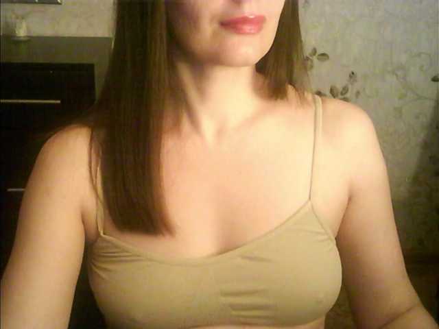 droplet83's BongaCams show and profile