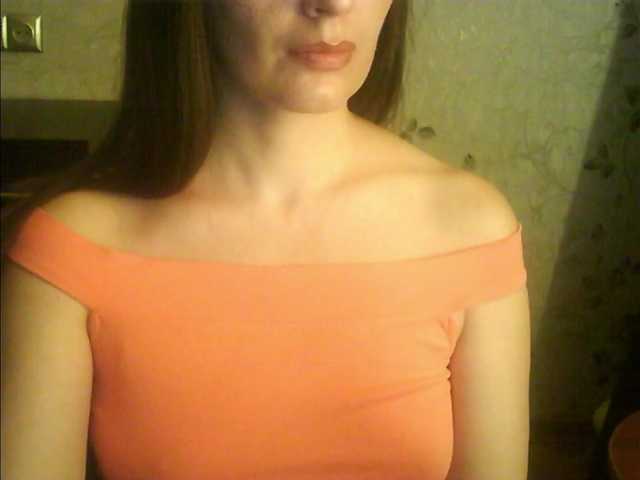 droplet83's BongaCams show and profile