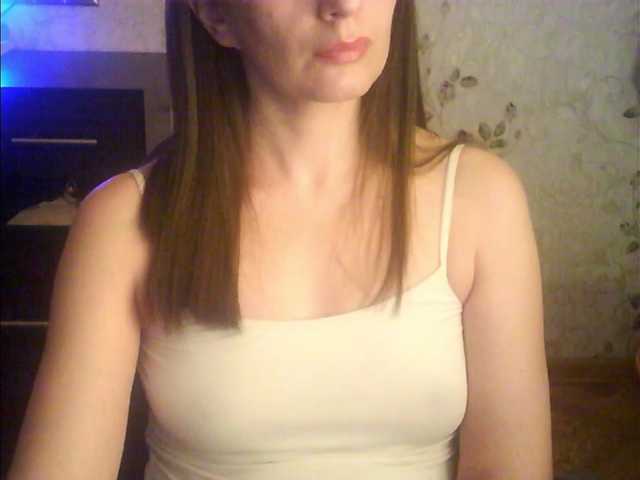 droplet83's BongaCams show and profile