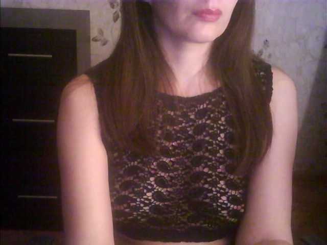 droplet83's BongaCams show and profile