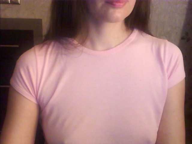 droplet83's BongaCams show and profile