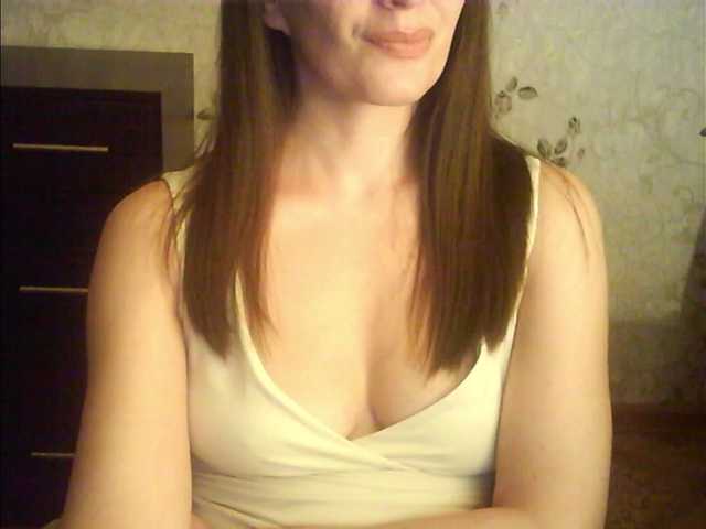 droplet83's BongaCams show and profile