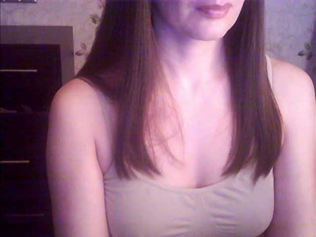 droplet83's BongaCams show and profile