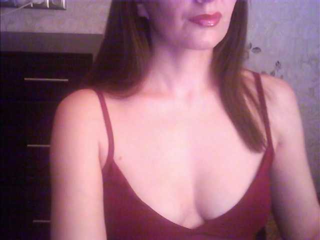 droplet83's BongaCams show and profile