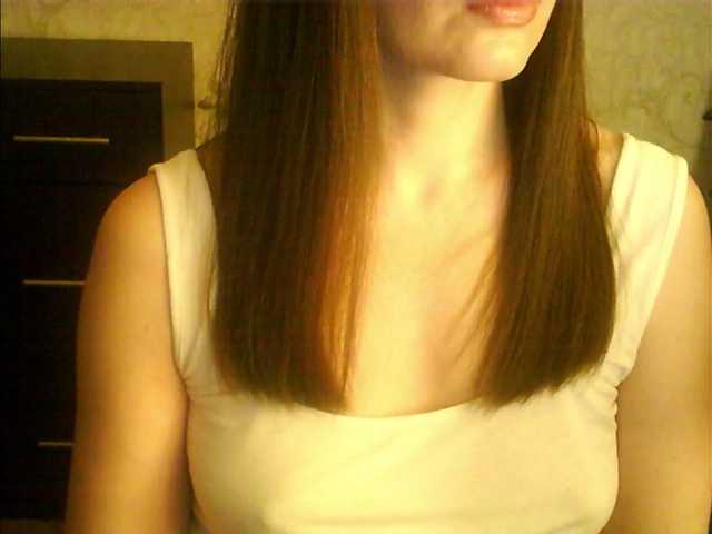 droplet83's BongaCams show and profile