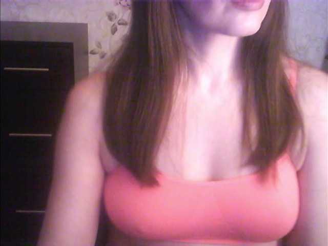 droplet83's BongaCams show and profile