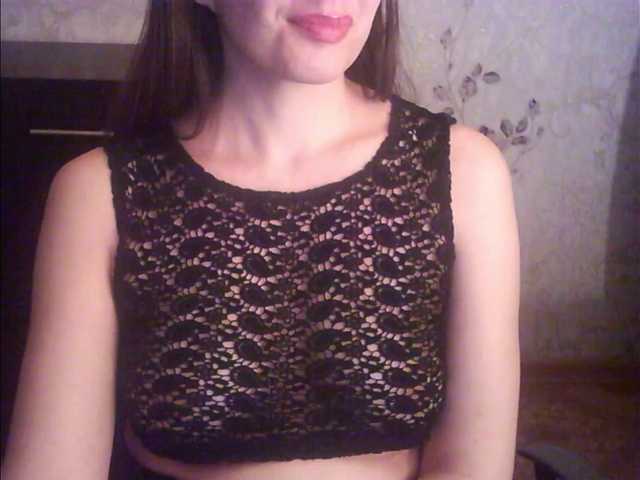 droplet83's BongaCams show and profile