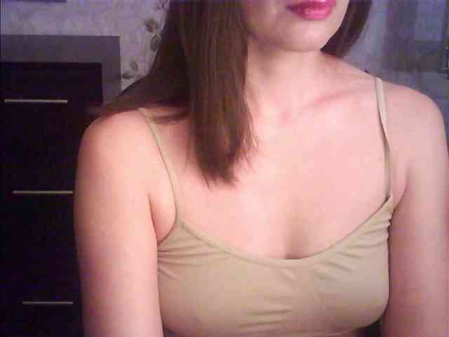 droplet83 Live Webcam on BongaCams