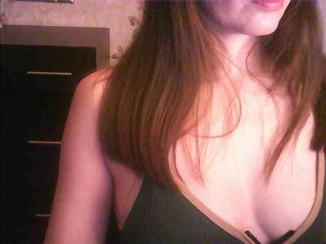 droplet83 Live Webcam on BongaCams