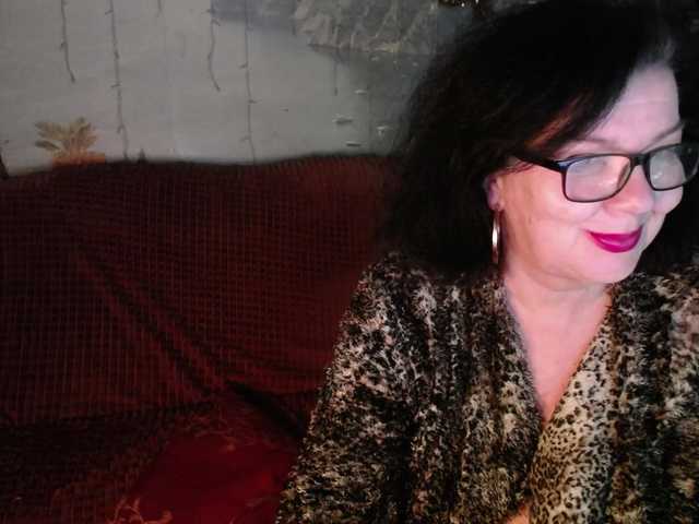 Lori2017's BongaCams show and profile