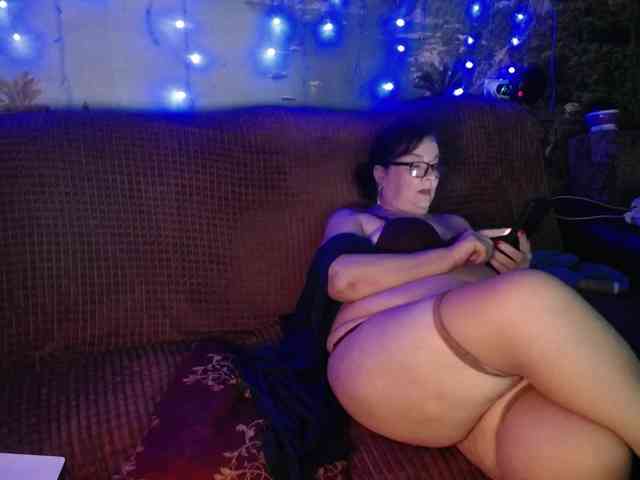 Lori2017 Live Webcam on BongaCams