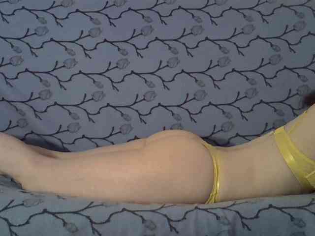 VikiPopens webcam