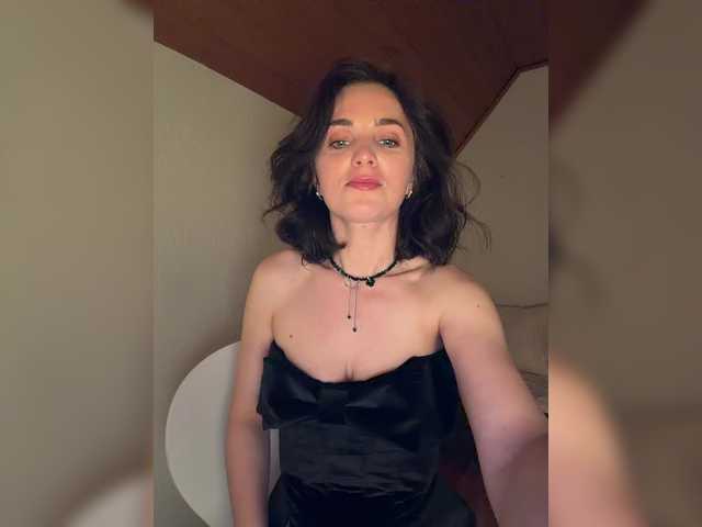 noeelly's BongaCams show and profile