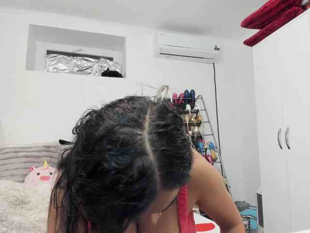 JuliaHayes webcam
