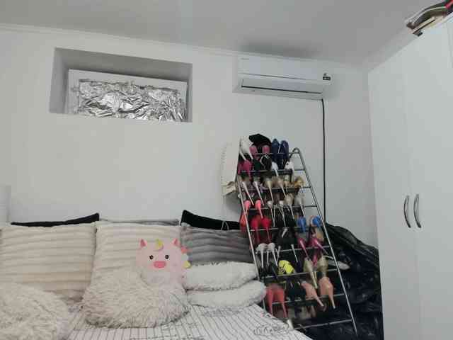 JuliaHayes90 JuliaHayes90