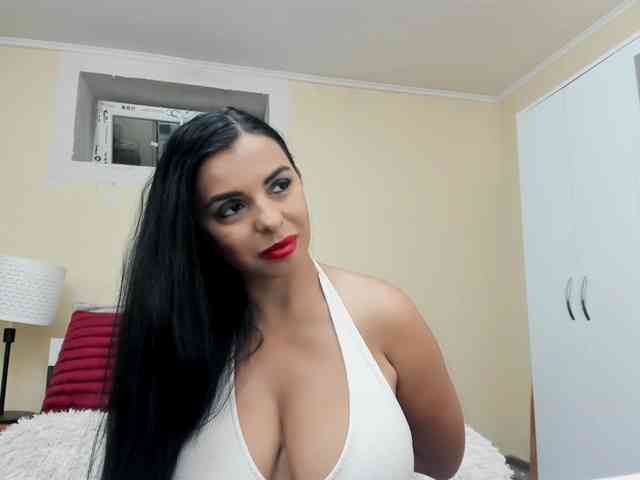 JuliaHayes webcam