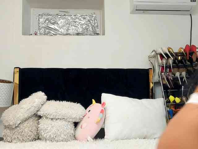 JuliaHayes90 JuliaHayes90