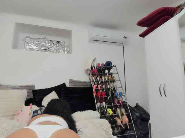 JuliaHayes90