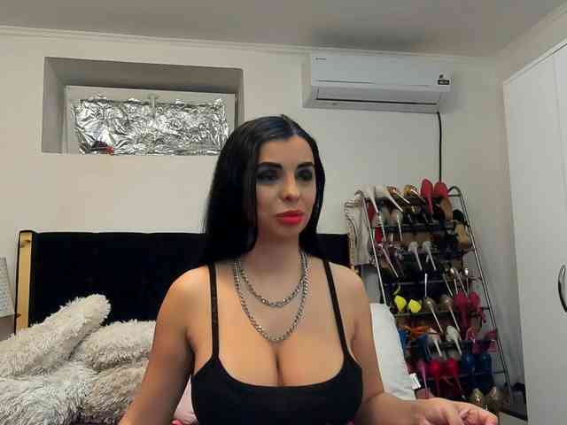 JuliaHayes90 JuliaHayes90