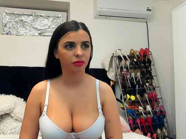 JuliaHayes90 JuliaHayes90