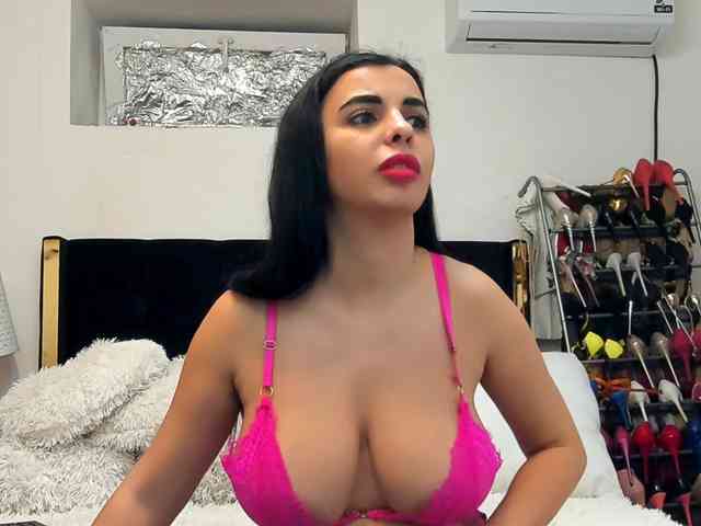 JuliaHayes90 JuliaHayes90