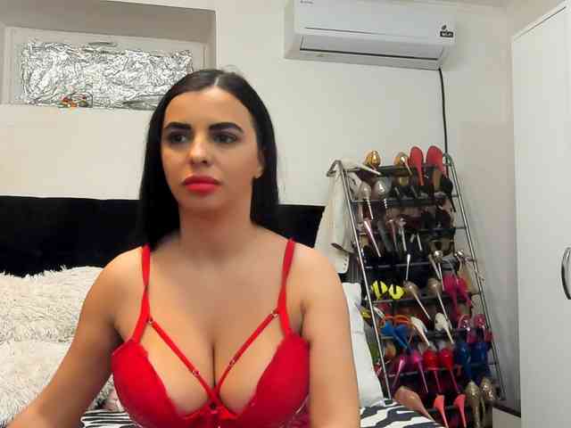 JuliaHayes webcam