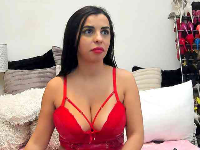 JuliaHayes90 JuliaHayes90